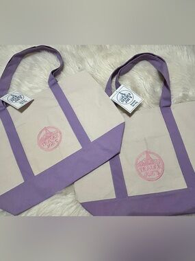 Trader Joes NEW 2pcs Large Lavander Tote